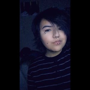 Meet your Posher, Ainsley